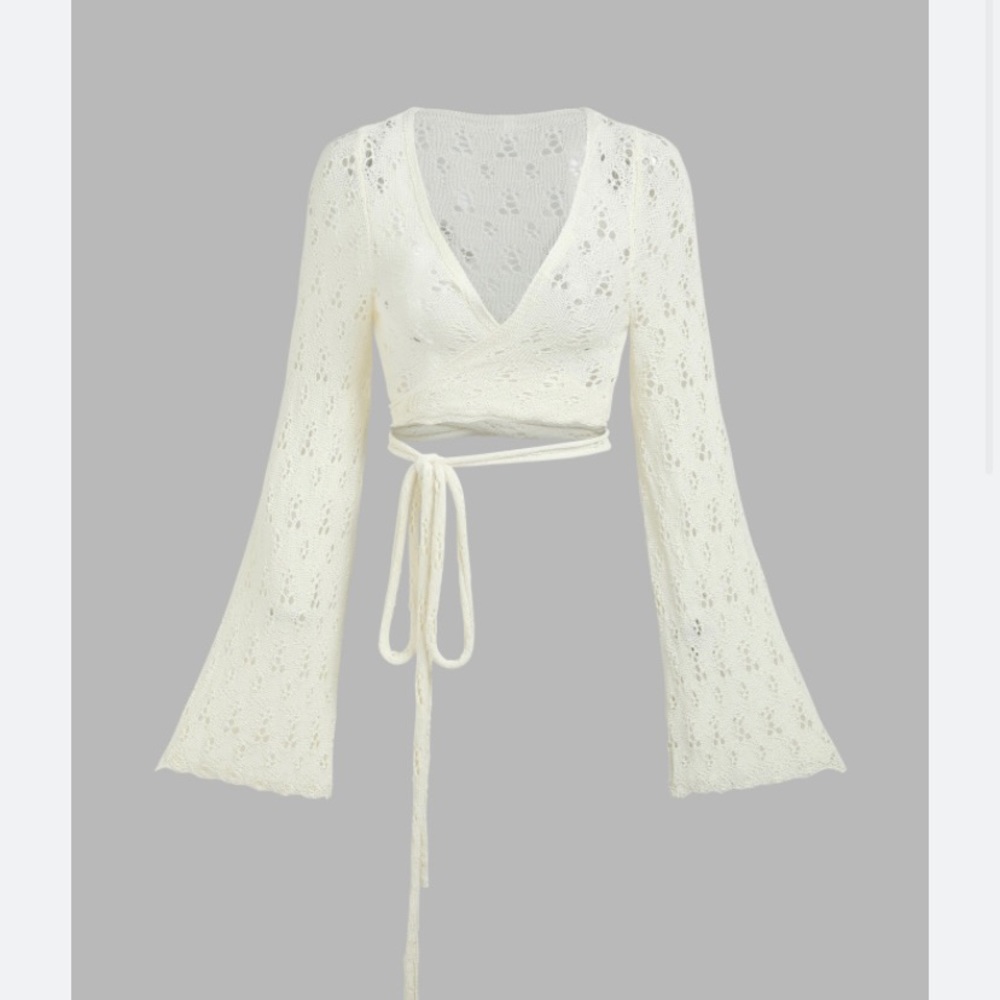 New With Tags CIDER Bell Sleeve Crotchet Top in XL